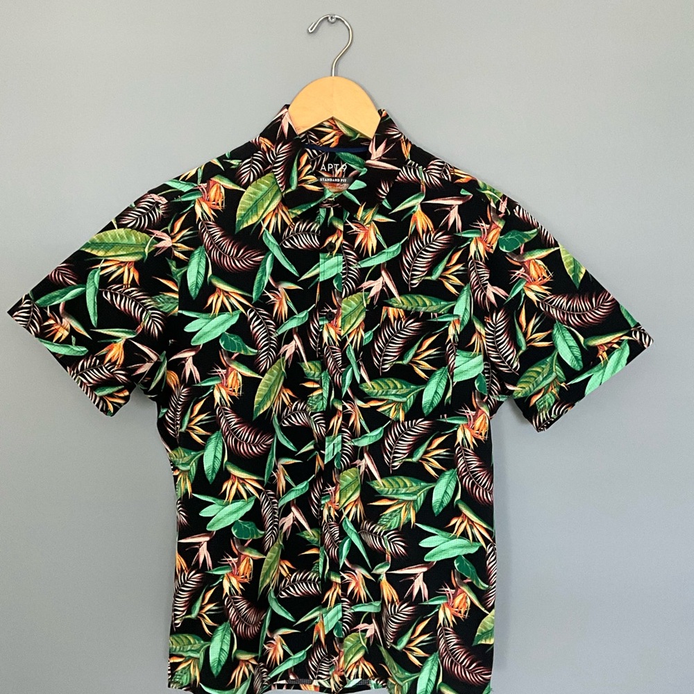 Men’s Tropical Print Short Sleeve Button front Shirt